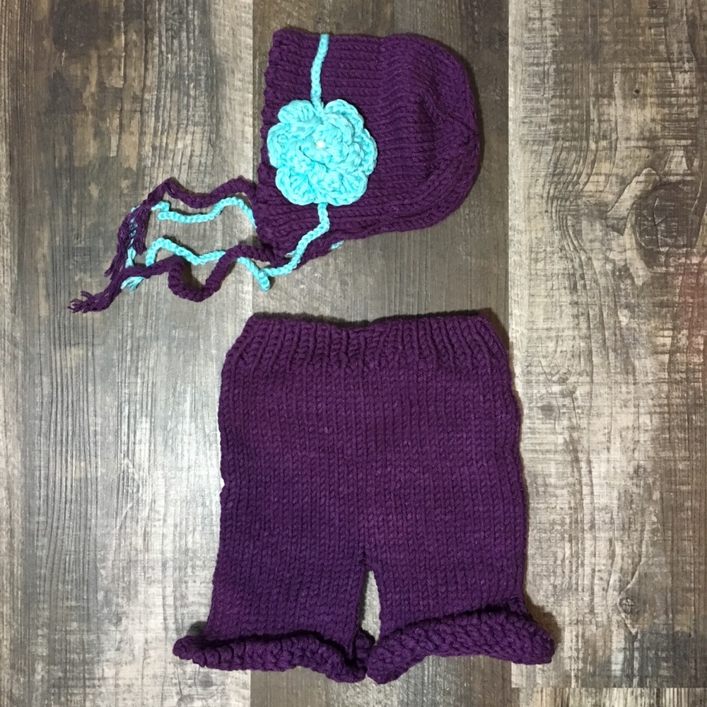 Crockett Prop Outfit, Baby Knitted Bonnet & Pants